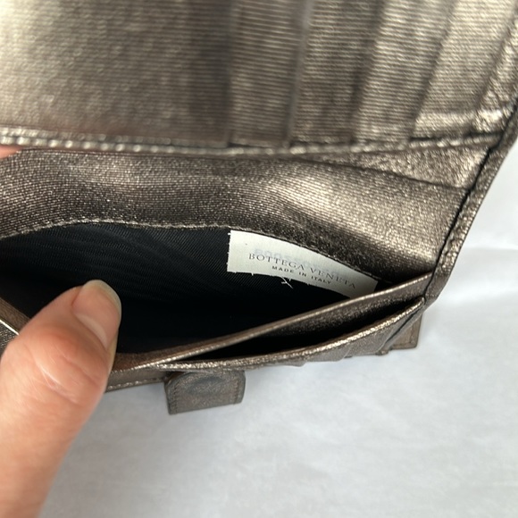 Bottega Veneta Nappa Argento Medium Sized Wallet - Picture 3 of 7